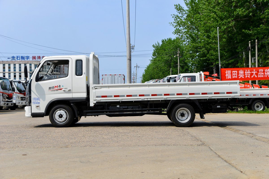 Camion léger Foton Auman 2.0L 127HP GNC 3,94m Euro 6 5 engrenages sièges à rangée unique