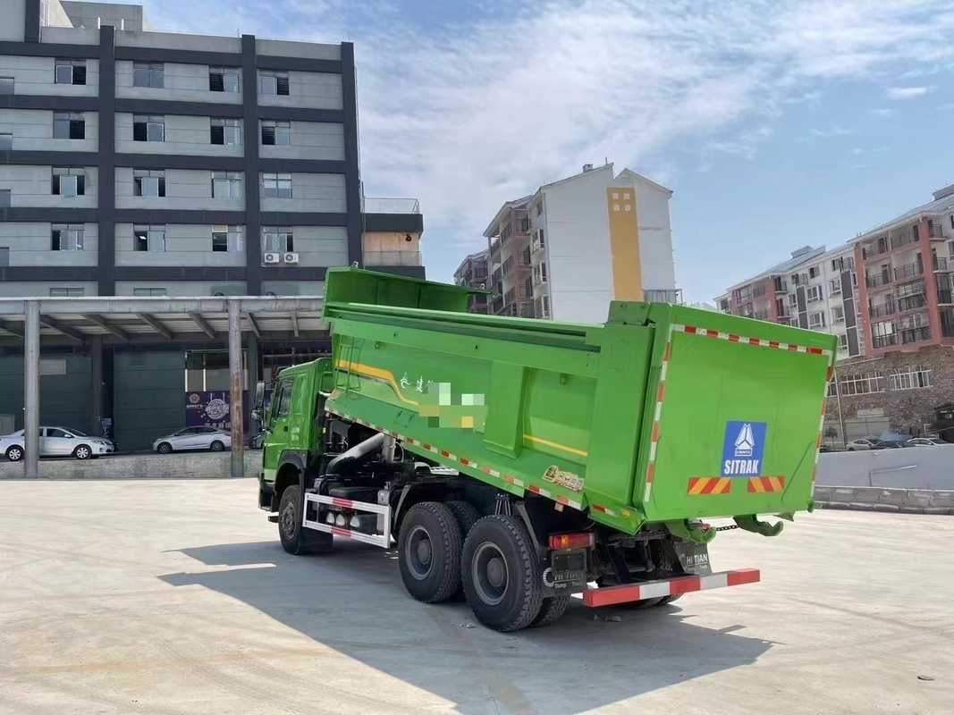 Howo 6*4 Camion à décharge 10 pneus Camion à bascule tout neuf Moteur à 440 ch Version améliorée