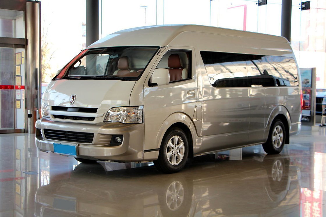 Utilisé Jinbei Hiace L 2020 Luxe Benzine RWD manuel 5 vitesses 139HP 2.4L 14 places camion commercial