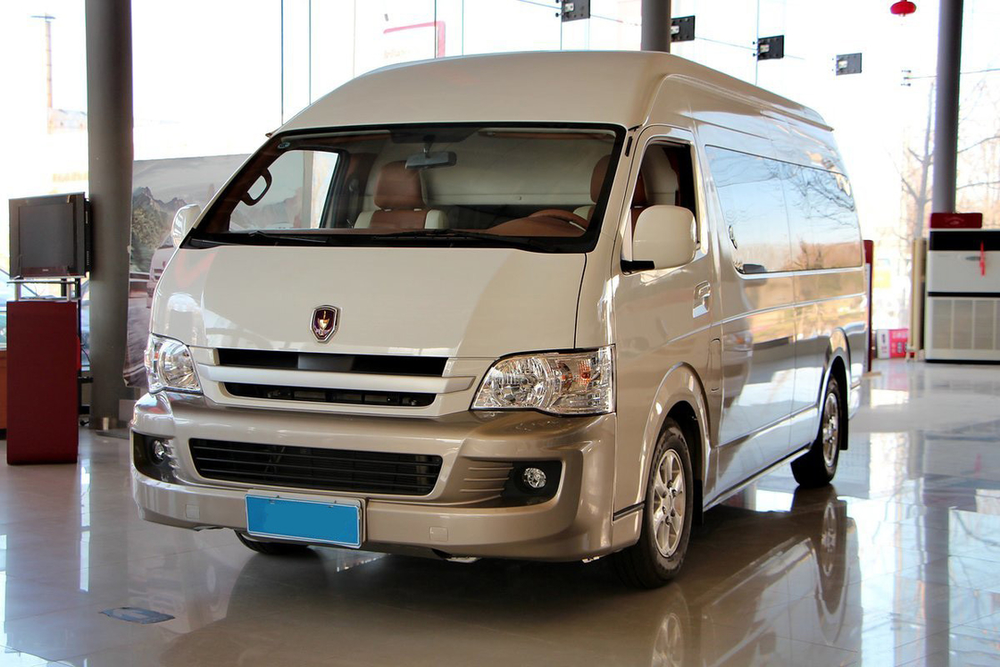 Utilisé Jinbei Hiace L 2020 Luxe Benzine RWD manuel 5 vitesses 139HP 2.4L 14 places camion commercial