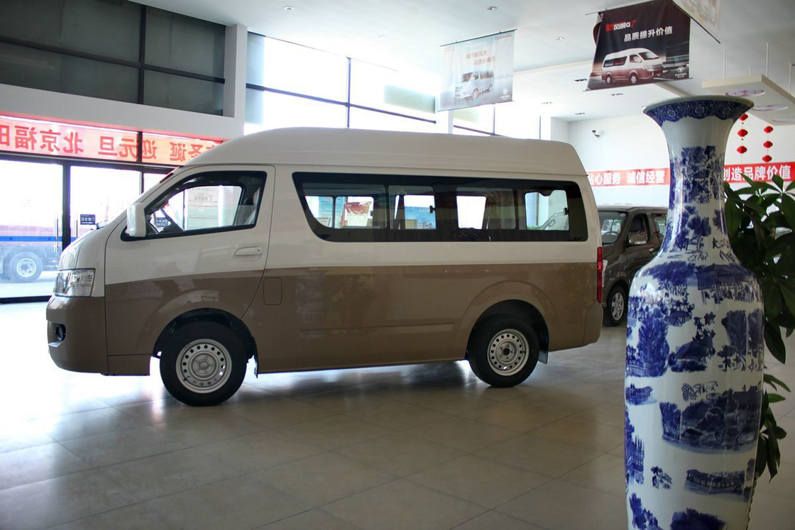 Minibus Foton d'occasion 2022 édition commerciale Manuel à essence à 5 vitesses 160 ch 10 sièges porte coulissante droite