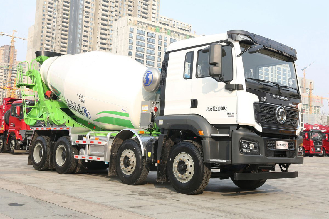 Les camions à béton sont des camions à béton.