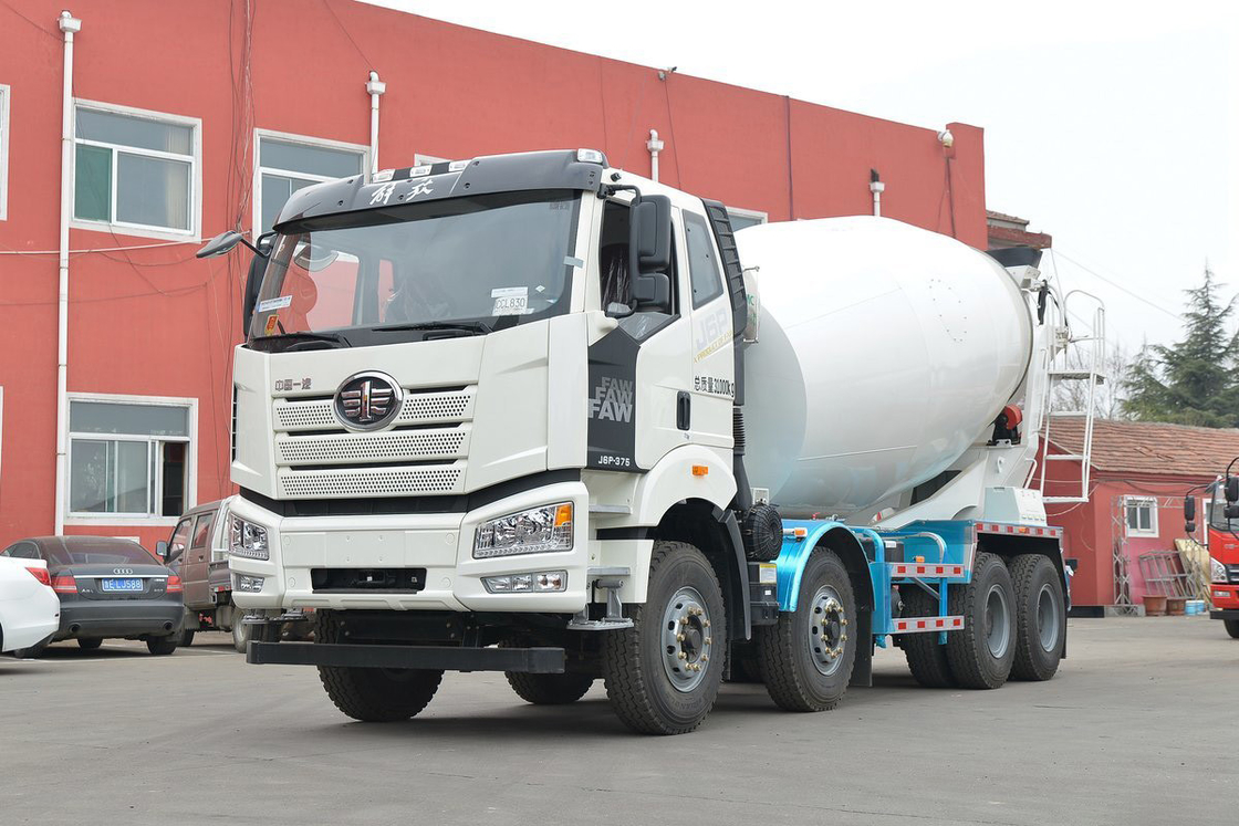 J6P 375HP 8X4 Pleinement flottant plat haut demi-déplacement 7,86m3 FAW Jiefang béton mélangeur camion