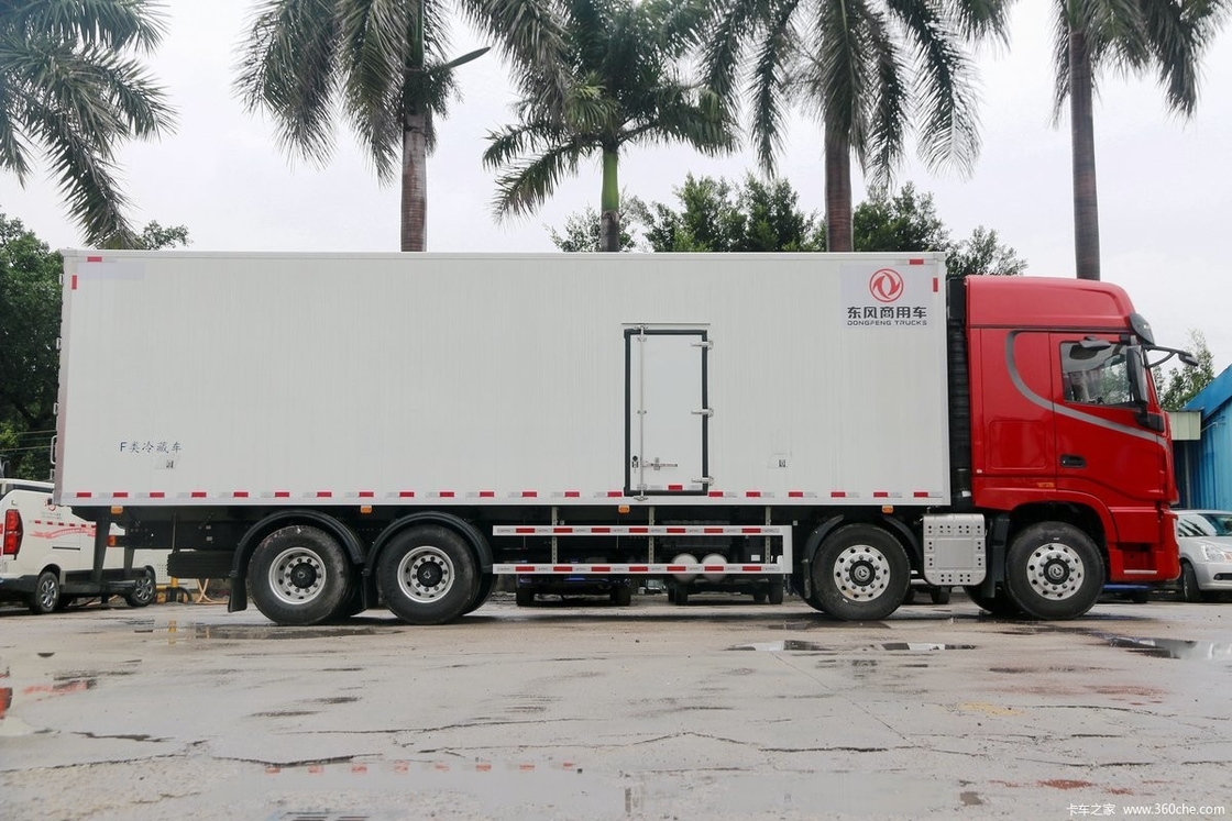 Dongfeng DFH5310 Diesel 14 engrenages 465 Chevaux demi rangée haut toit 8X4 9,4m AMT camion réfrigéré automatique