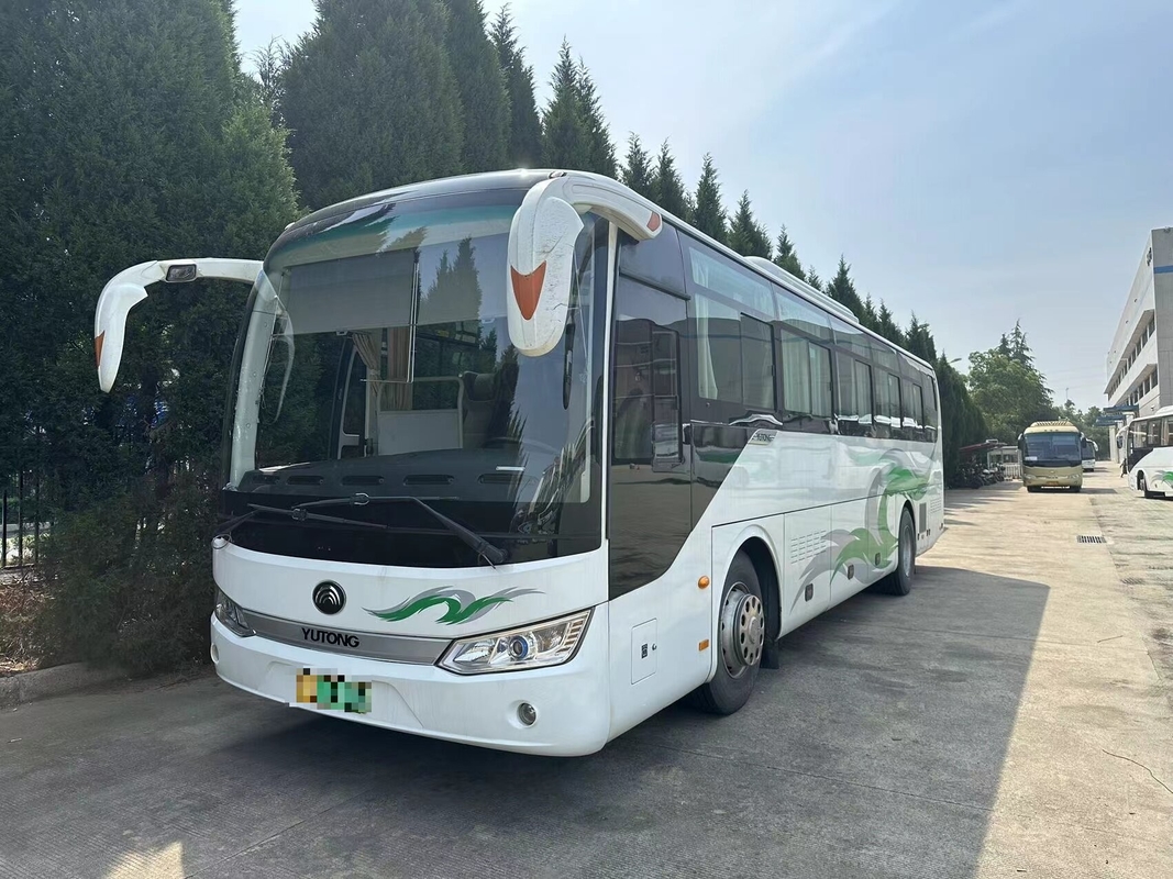 Autobus d'occasion Nigéria 2018 Année Yutong ZK6115 Environnement électrique Firend Autobus 48 sièges