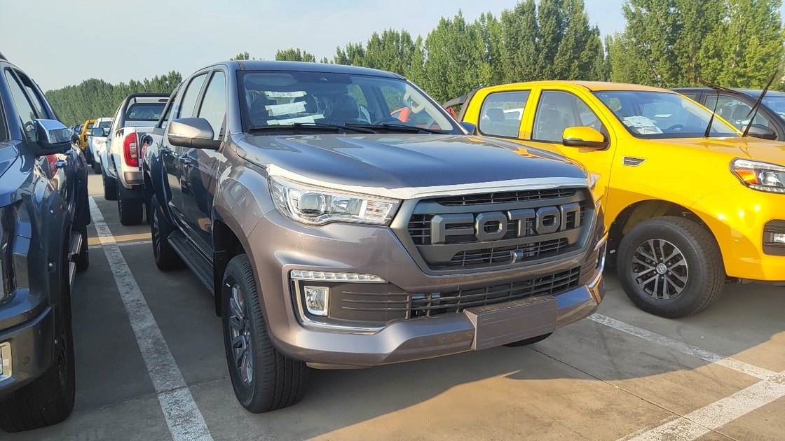Nouveau pick-up 4x4 de marque chinoise Foton 6 couleurs à la main gauche et à la main droite