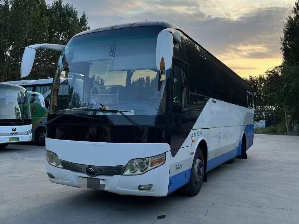 Bus et autocars utilisés 59 sièges Yutong Bus 3*2 sièges Aménagement de l'air conditionné Utilisation en Afrique