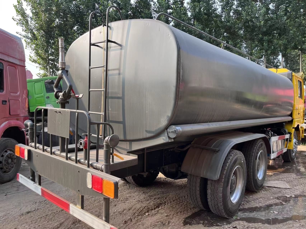 Camion à réservoirs d'eau d'occasion 20000 litres Shacman F3000 châssis 6*4 Euro 3 émission LHD & RHD