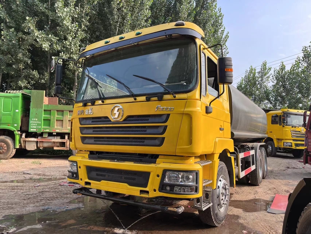 Camion à réservoirs d'eau d'occasion 20000 litres Shacman F3000 châssis 6*4 Euro 3 émission LHD & RHD