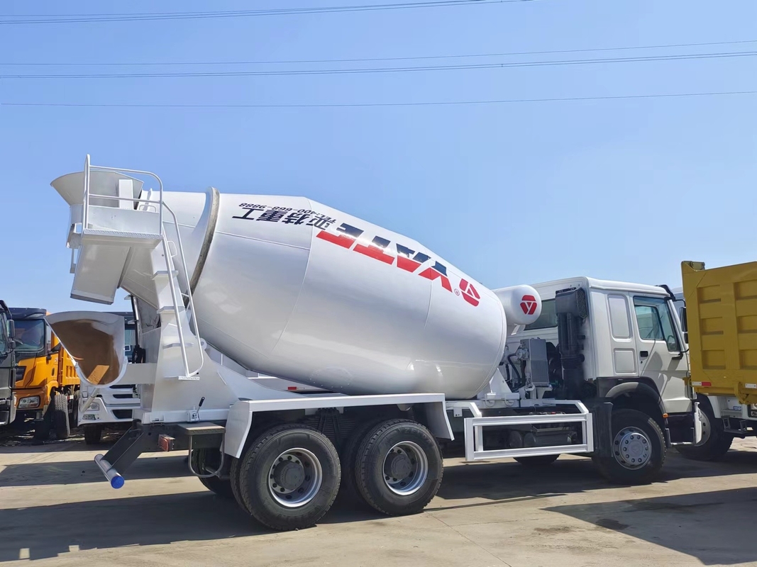 Camion mélangeur de béton 10m3 utilisé avec rénovation Howo mélangeur de béton 10 roues 371/380hp