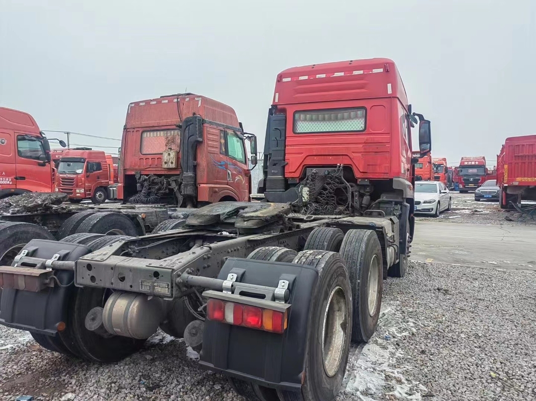 Unités de traction de camions d'occasion Sinotuck Hohan 6*4 Mode de conduite 10 roues 460 ch moteur diesel LHD
