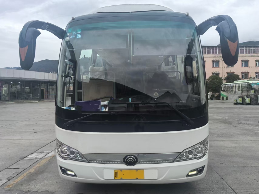 Autobus d'occasion 38 sièges Autobus de tournée moyen Yutong ZK6906 Avec suspension de coussin d'air de 8 mètres de long