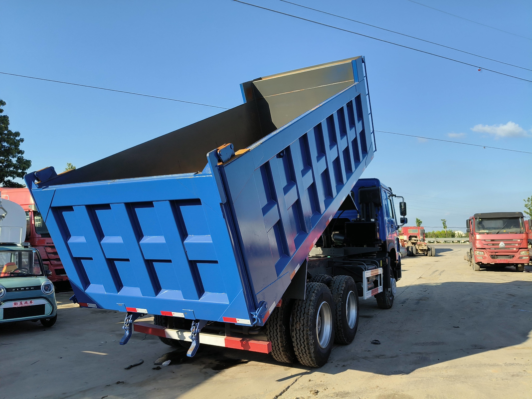 Camion déchargeur à bascule 420HP Sinotruk Howo 6*4 Mode de conduite Leaf Spring Sands Transport