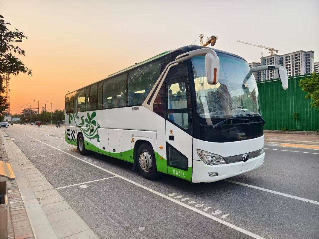 Autobus Yutong d'occasion 50 sièges 2021 Année Tour Bus ZK6119 Climatiseur Autobus de navette pour travailleur