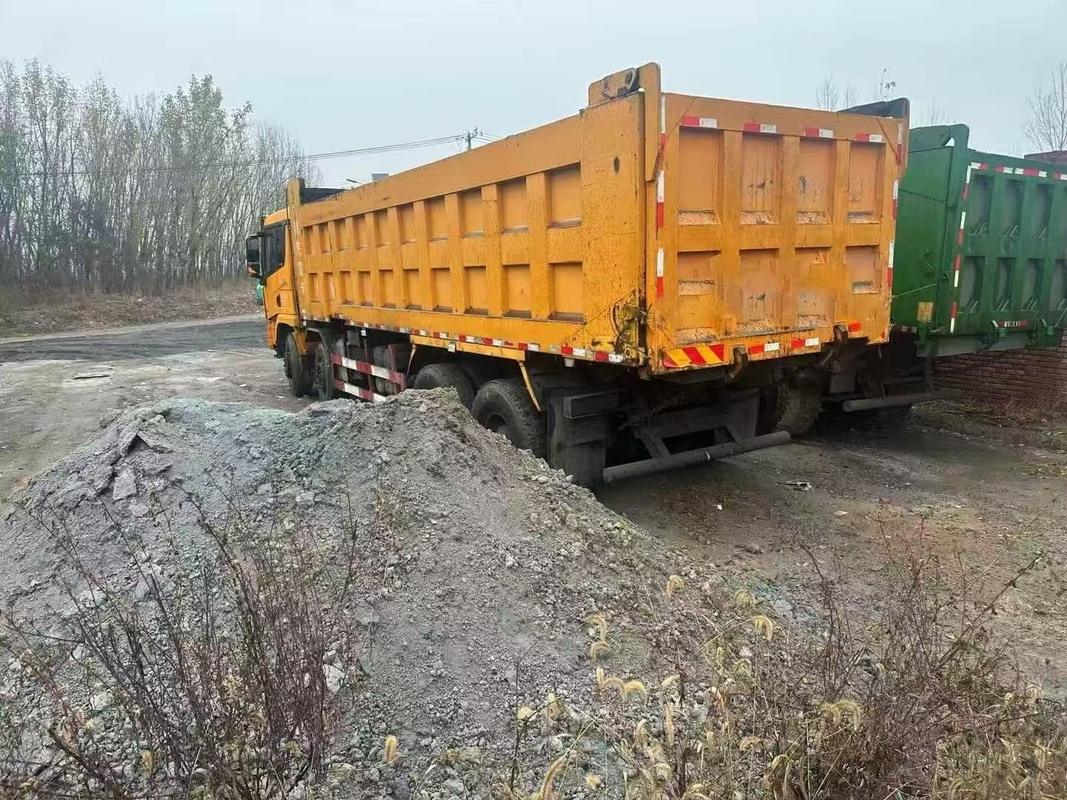 8x4 6x4 50 tonnes Used Shacman camions de décharge à vendre X3000 Weichai 430hp Transports de sable et de roche