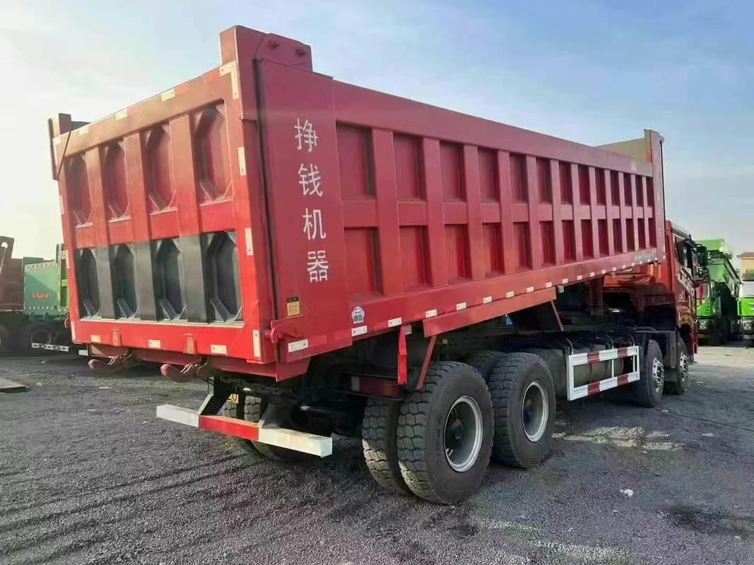 12 roues camion à décharger à vendre Jiefang 8,6 mètres Boîte 2020 Année JH6 lourd transport minier