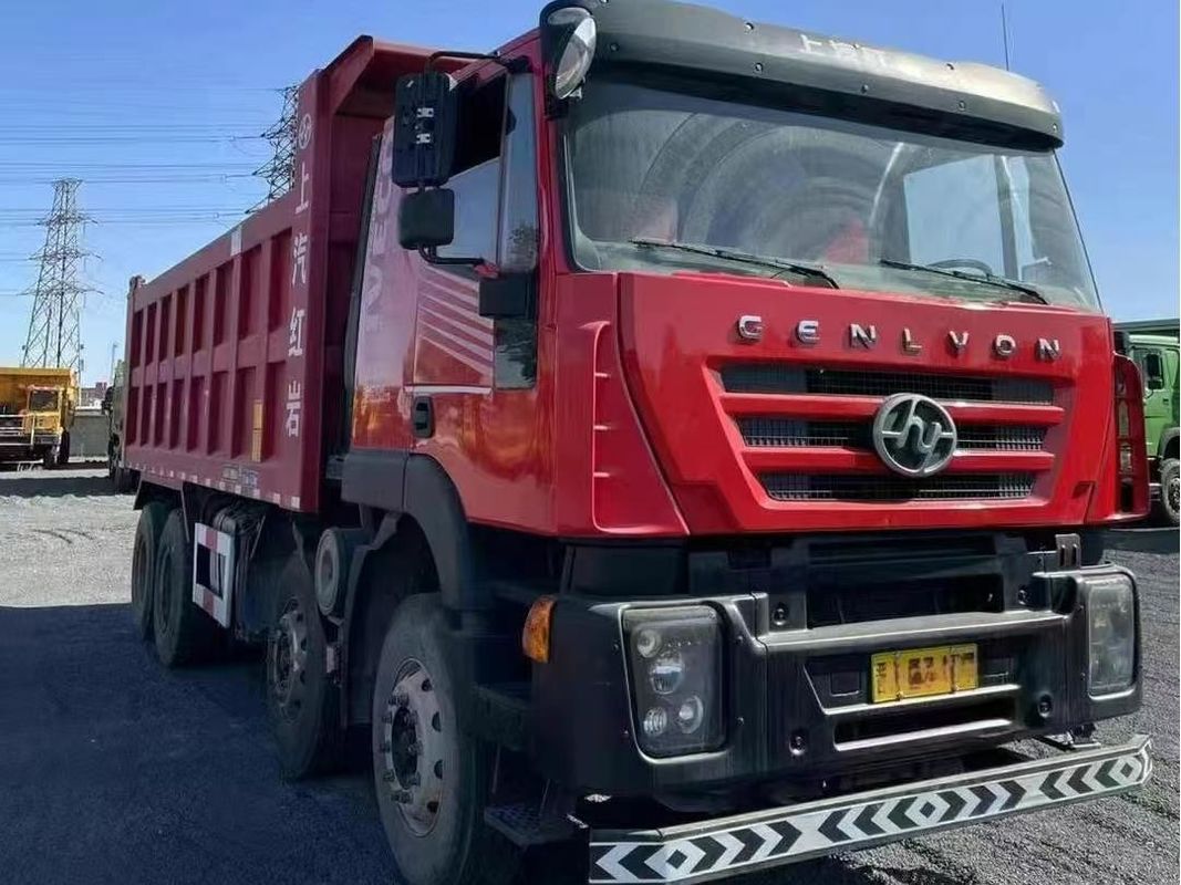 Camions d'occasion chinois lourds SAIC Hongyan Benne 8x4 Camion Technologie Conduite à gauche 390cv