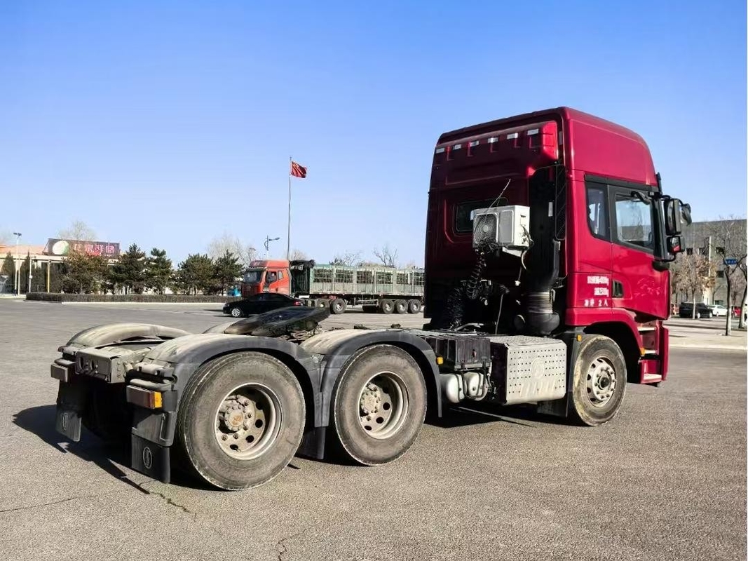 Les camions à remorquer lourds d'occasion et la tête 2023 année SHACMAN X5000 Weichai moteur 530hp boîte de vitesses rapide
