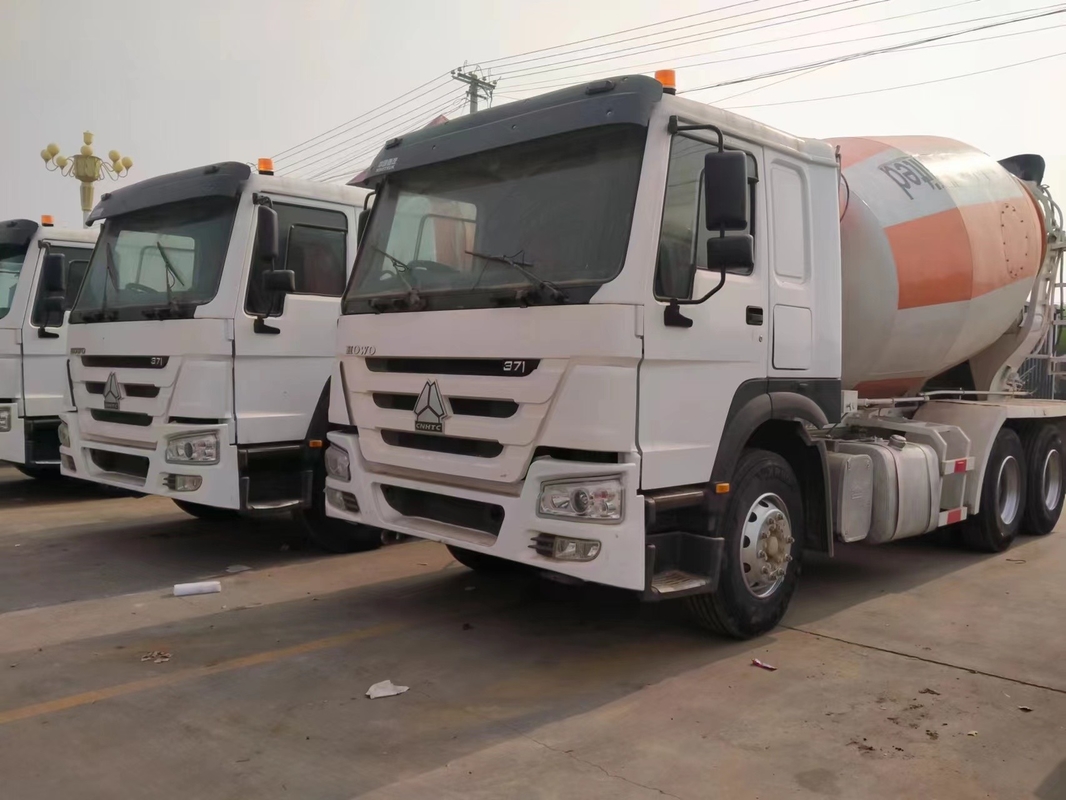 Camion à béton de 10 cbm 10000 litres Sinotruk Howo TX 6*4 châssis Euro 3