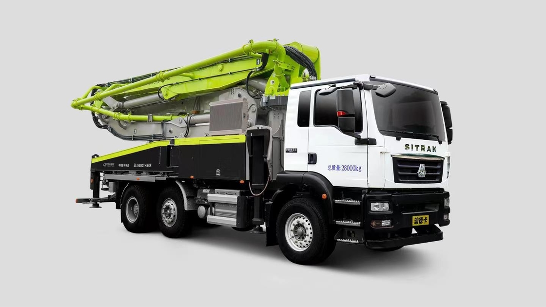 Pompes à béton 37 mètres Zoomlion 6 * 4 Sinotruk Sitrak châssis à cinq sections Boom pour la flexibilité