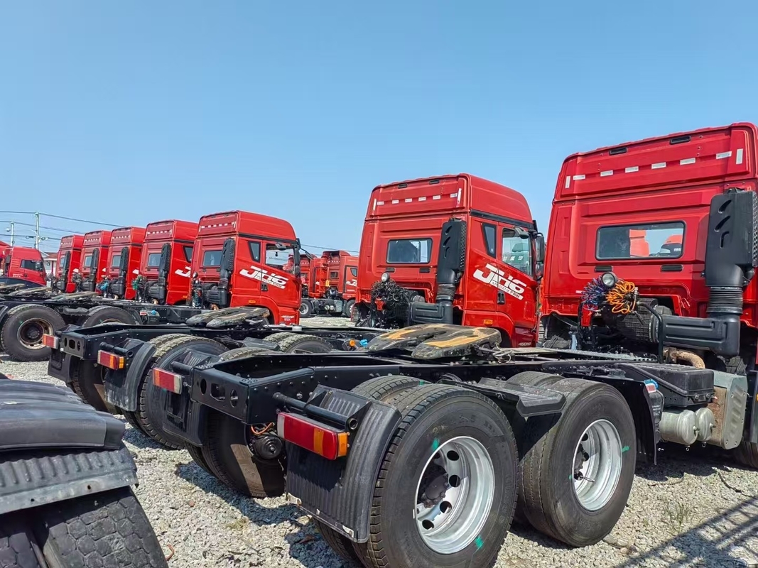 Tête de remorque Prix du camion 2022 Année 10 essais Tête de tracteur 2022 Année 460 chevaux haut toit Manche gauche