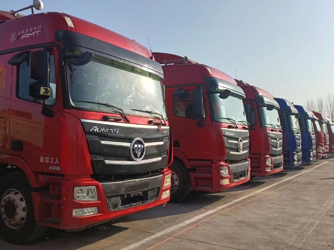 Les tracteurs à remorques d'occasion à vendre Foton 6*4 2e Tracteur tête 2020 Année basse kilométrage semi-camions