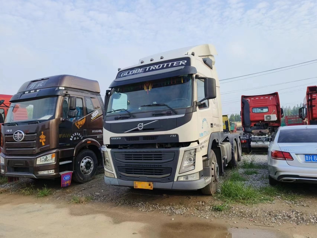 Camions à tête de tracteur d'occasion Volvo FM 460 chevaux 2e remorque 2019 Année Cabine à roues hautes avec couchette Transport à longue distance