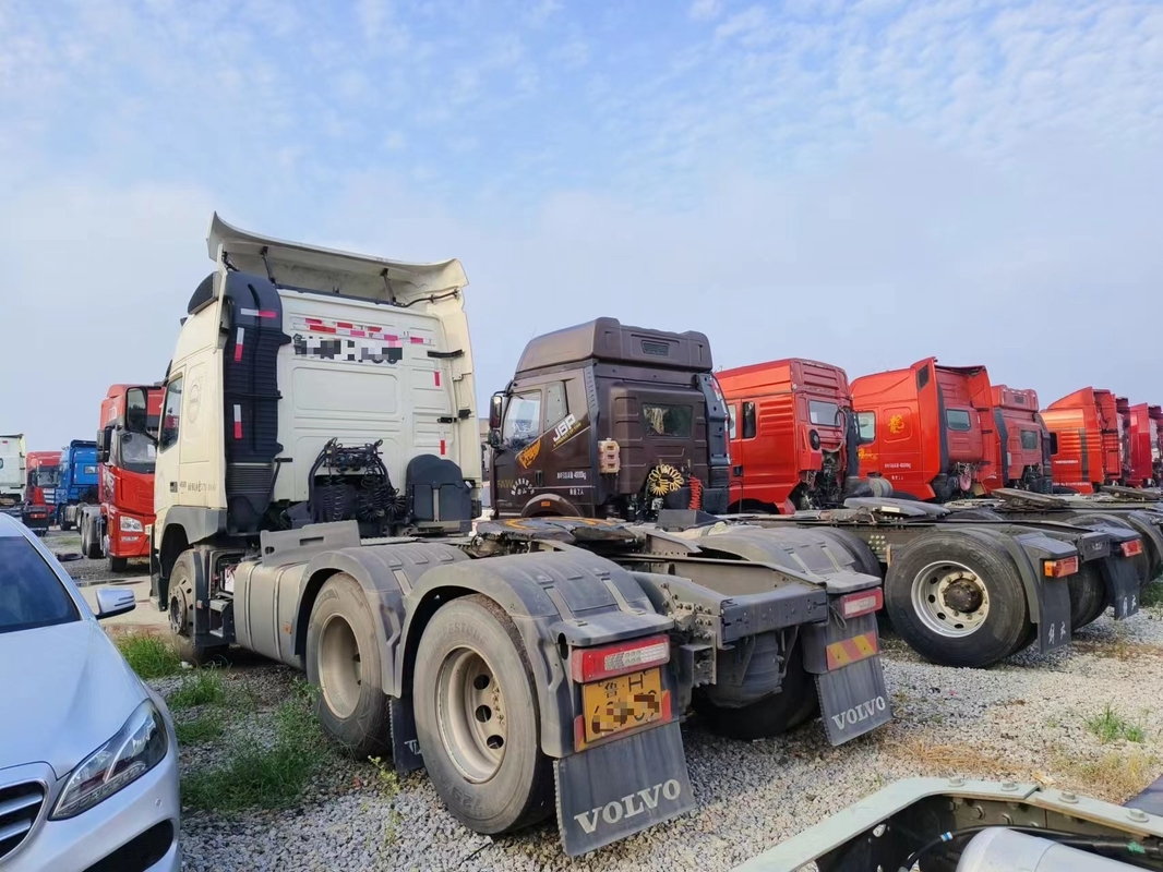 Camions à tête de tracteur d'occasion Volvo FM 460 chevaux 2e remorque 2019 Année Cabine à roues hautes avec couchette Transport à longue distance