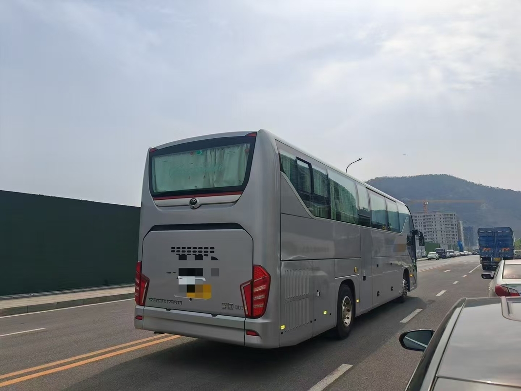 Autobus Yutong 2ème ZK6120 Modèle airbag Autoroutes de transport de passagers 50 sièges 2021 Année Véhicules de Hajj