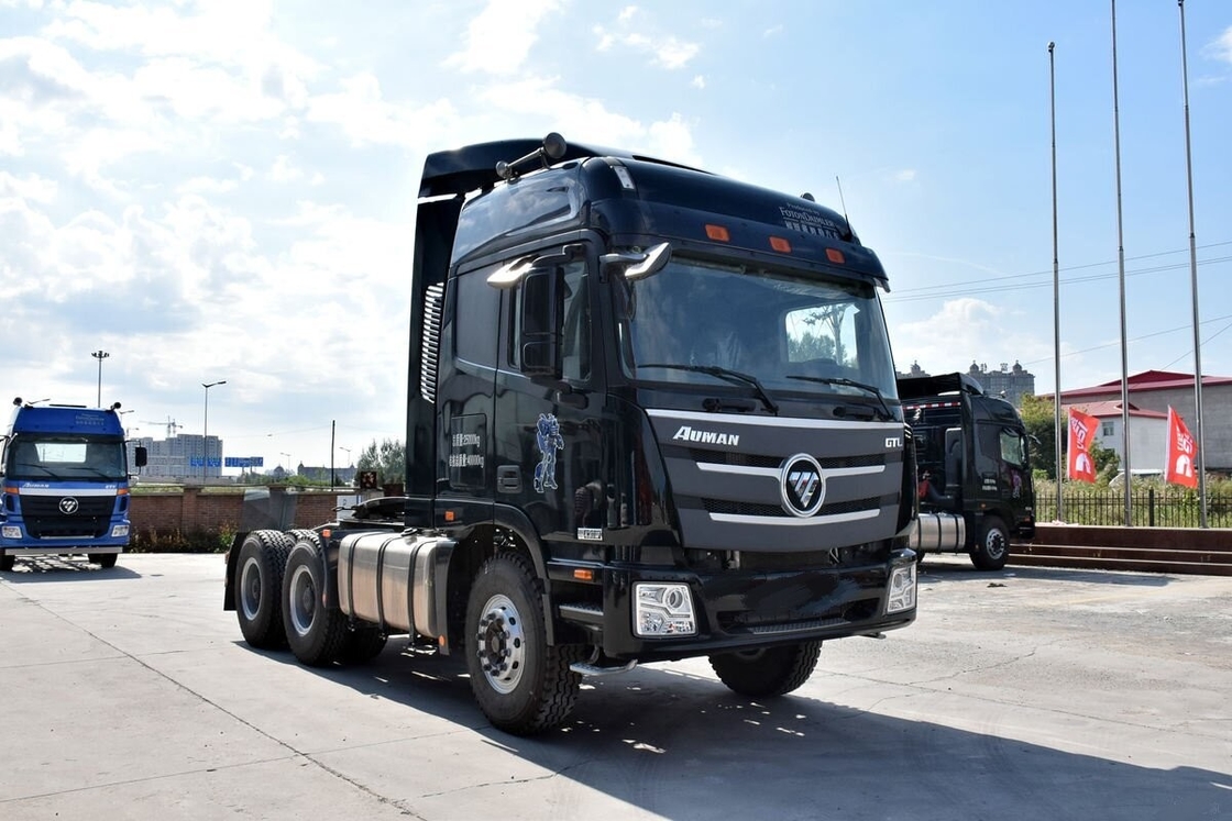 Tête de tracteur d'occasion Euro IV moteur diesel Foton Auman 430hp 6*4 Mode de conduite 10 Pneus sur mauvaise route