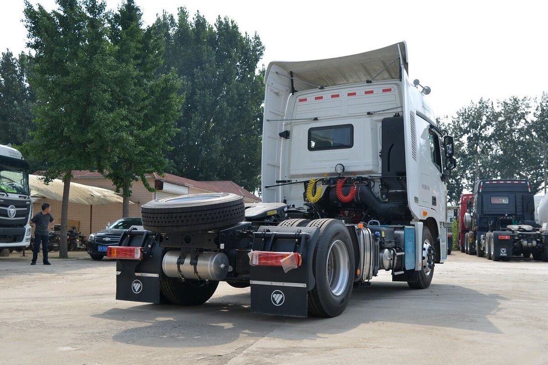 La tête de tracteur ZF à transmission utilisée Foton Auman moteur Cummins de 460 ch Amélioration des infrastructures de transport