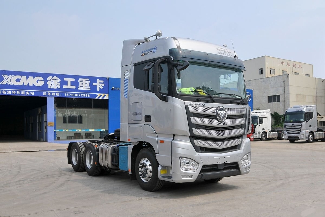 Utilisé Puissante Performance Lourdes charges Tête de tracteur Foton Auman 510hp 6 cylindres moteur Cummins