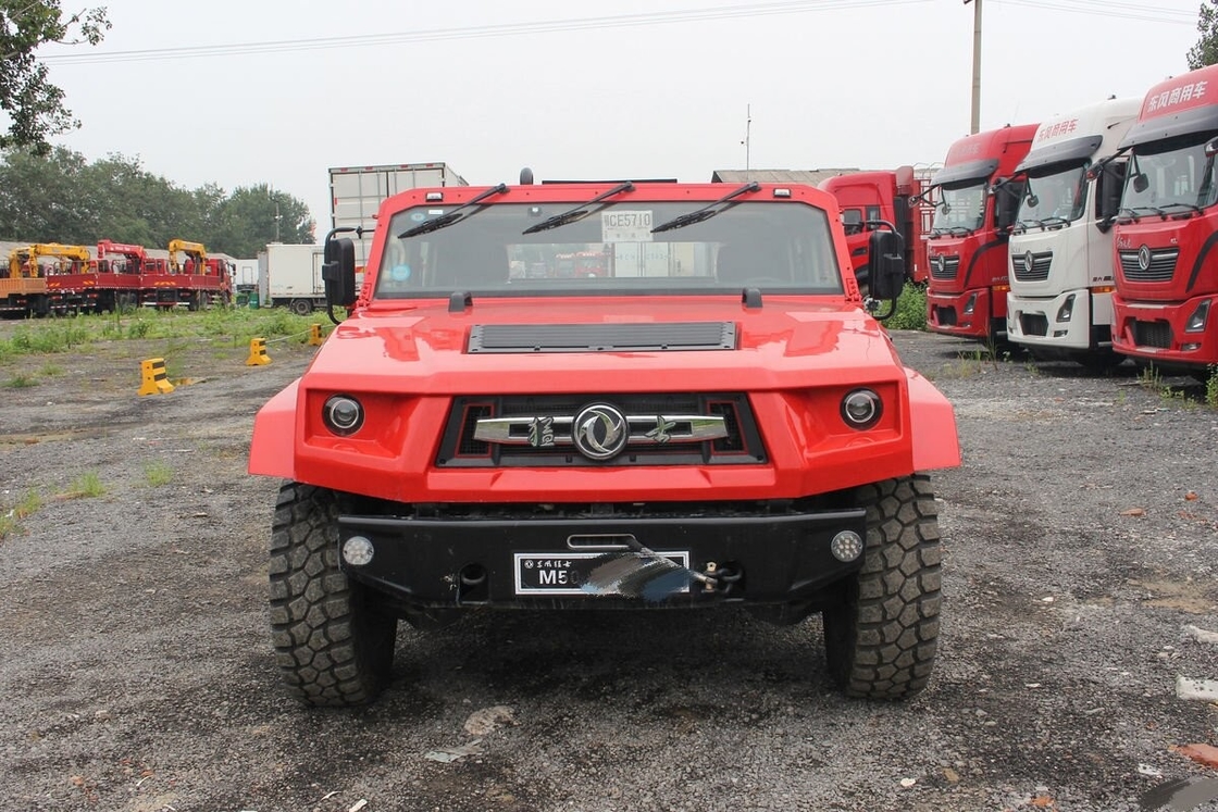 Dongfeng Warrior Off-Road Pickup Red  3800mm Wheelbase Cummins Engine  4WD  Heavy-Duty Performance