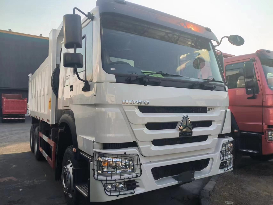 Nouveau camion à remontage à vendre Sinotruk Howo 371hp 6*4 mode de conduite 2025 Année Rhd camions à décharge lourds