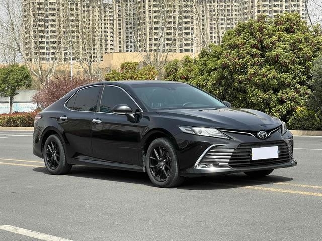 Toyota Camry Sedan d'occasion en bon état bas kilométrage 2021 Année LUX Version 45000km kilométrage