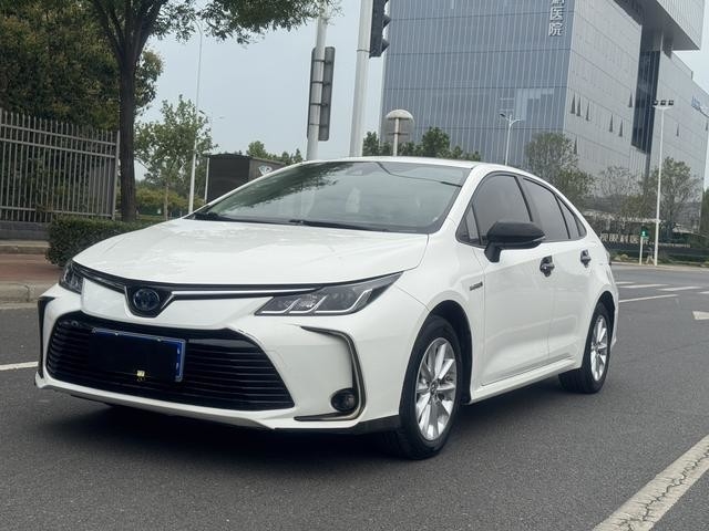 Corolla d'occasion pour l'exportation Idéal 2021 Année Transport personnel bas kilométrage Hybride électrique et essence