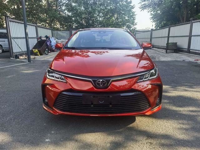 Affordable Toyota d'occasion économe en carburant et fiable Compacte berline fiable 2e Corolla Couleur rouge