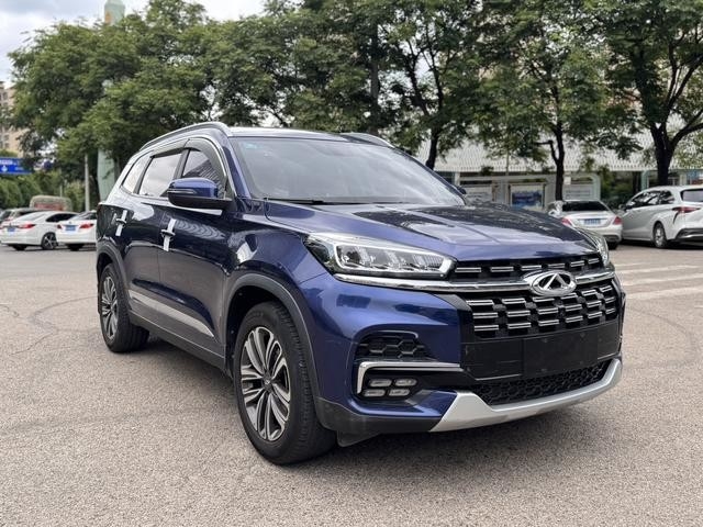 SUV chinois d'occasion faible kilométrage Chery Tiggo 8 SUV transmission automatique année 2019 usage familial et commercial