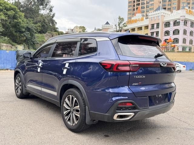 SUV chinois d'occasion faible kilométrage Chery Tiggo 8 SUV transmission automatique année 2019 usage familial et commercial