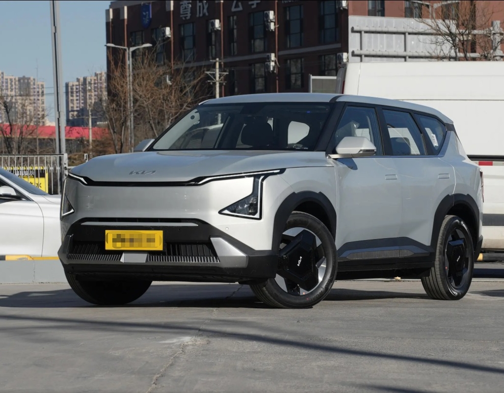Nouvelle Kia 2025 Année 2 roues motrices Voiture électrique Durable Puissante Voiture idéale pour le marché du Moyen-Orient