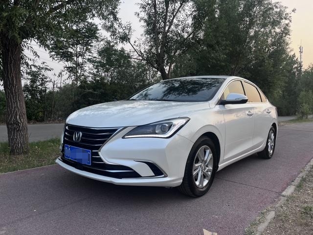 Changan Eado 1.6L SUV Automatique d'Occasion Abordable 2019 pour l'Afrique et le Moyen-Orient