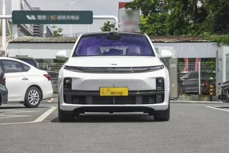 Nouveau SUV Li Auto 2025 Année 4x4 Autonomie Étendue Voiture Durable Puissante Voiture Idéale Avec Couleur Personnalisée