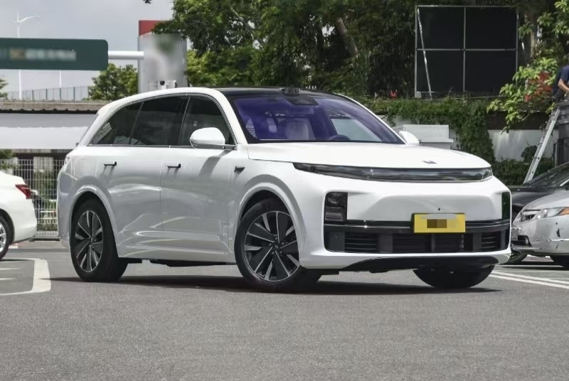 Nouveau SUV Li Auto 2025 Année 4x4 Autonomie Étendue Voiture Durable Puissante Voiture Idéale Avec Couleur Personnalisée