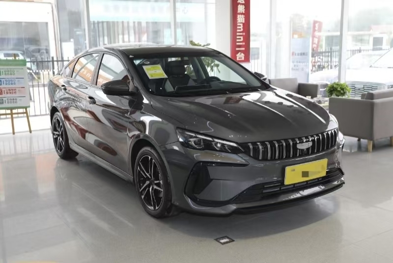 Nouvelle Geely 2024 Année 2 roues motrices Benzine Durable Puissante Voiture idéale Avec couleur personnalisée