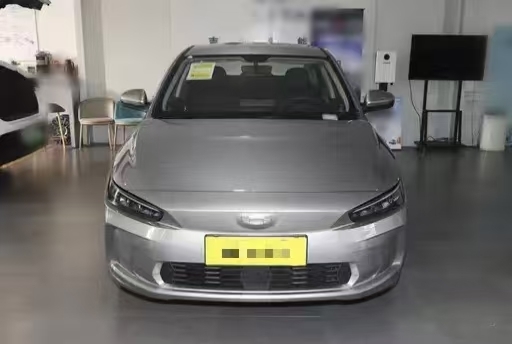 Voiture chinoise Geely d'occasion Idéal pour l'exportation 2024 Année de transport personnel bas kilométrage électrique