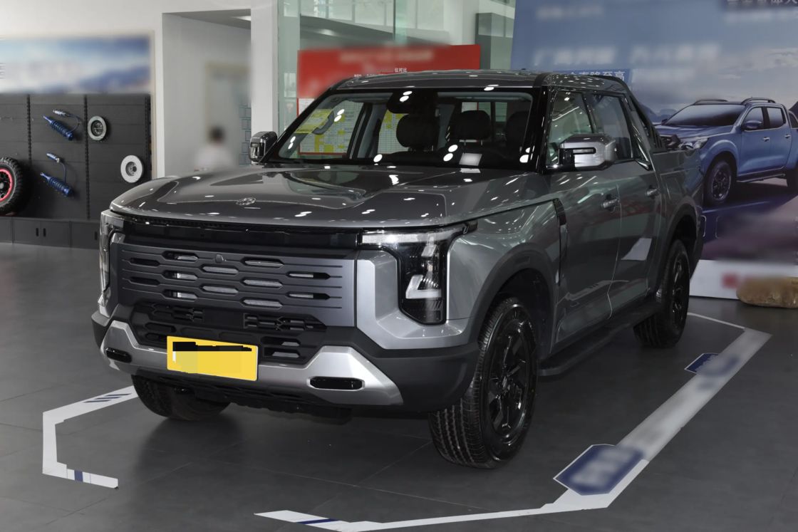 Petite camionnette Dongfeng Z9 économique 2025 2.3T 6MT diesel 2WD Euro 6 190hp Parfait pour l'exportation et les voyages en famille