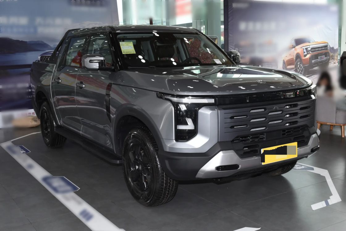 Petite camionnette Dongfeng Z9 économique 2025 2.3T 6MT diesel 2WD Euro 6 190hp Parfait pour l'exportation et les voyages en famille