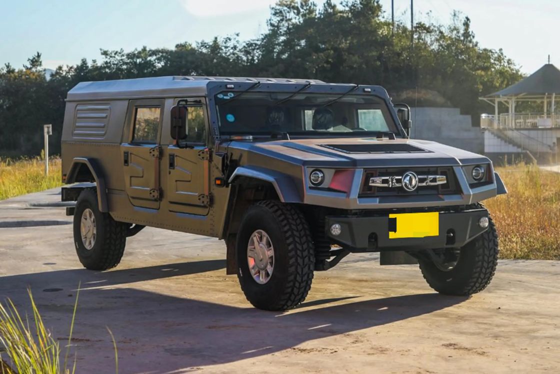 Ne manquez pas le fourgon à toit bas Dongfeng Mengshi Nixingzhe 500 4.0T V8 Diesel 2022