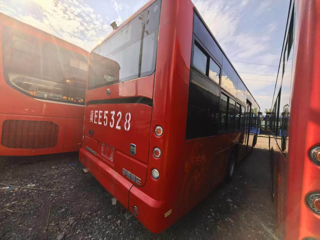 2019 Bus d'occasion 76/10-41 places 12 mètres Forme lisse ZK6108 Bus de ville Double portes