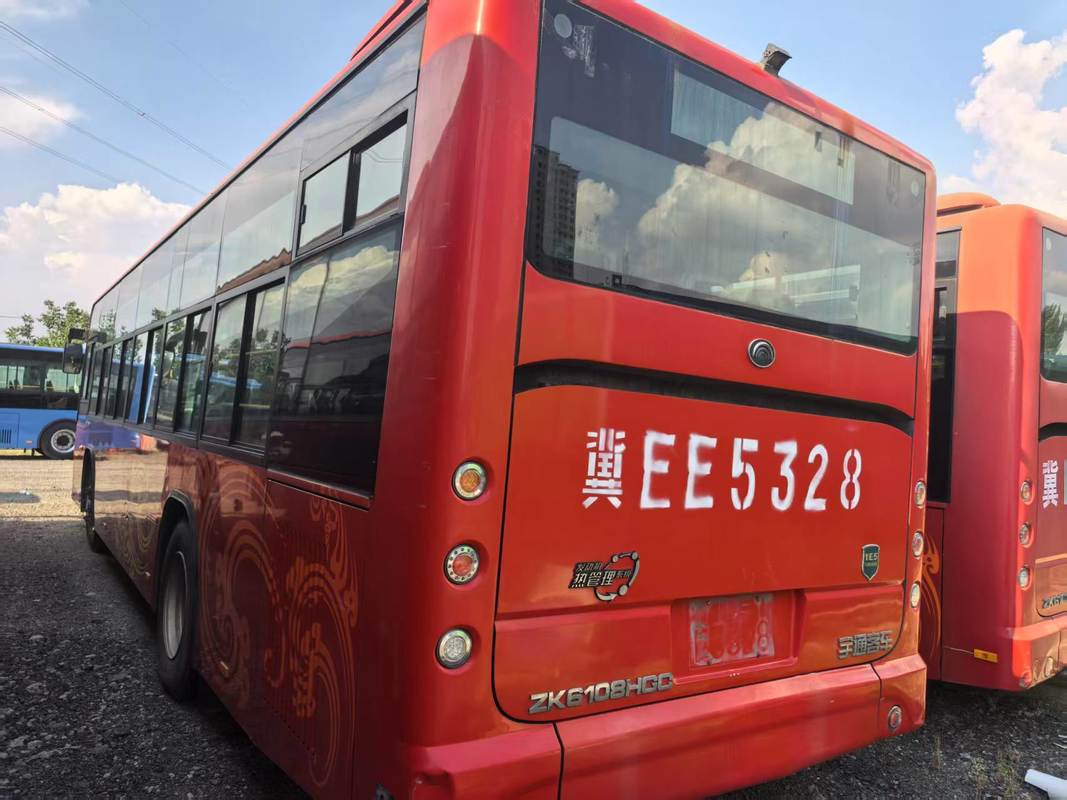 2019 Bus d'occasion 76/10-41 places 12 mètres Forme lisse ZK6108 Bus de ville Double portes